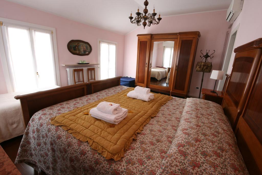Corte Posta B&B - Parcheggio E Bagno In Camera Mantova Exteriér fotografie