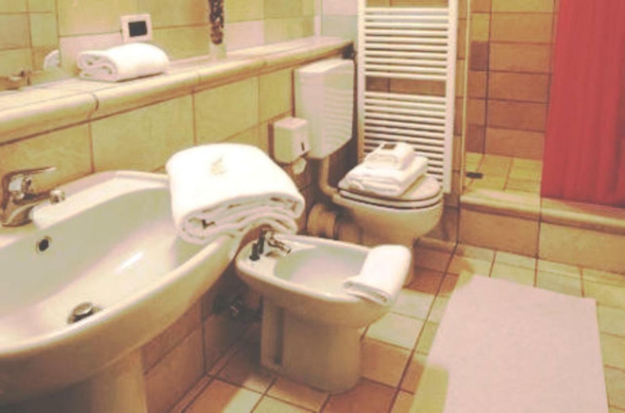 Corte Posta B&B - Parcheggio E Bagno In Camera Mantova Exteriér fotografie